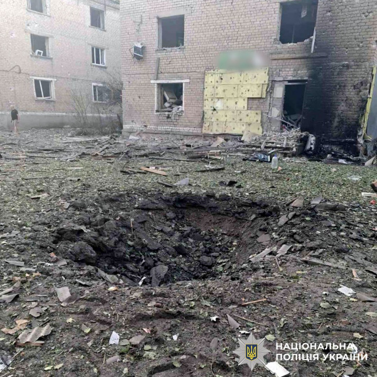 Троє загиблих і 11 поранених: на Донеччині ворог прицільно атакує цивільних