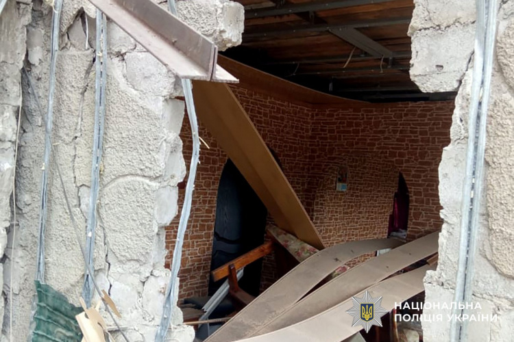 За добу росіяни атакували 10 населених пунктів Донеччини, двоє людей зазнали поранень
