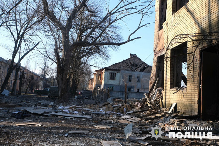 Нічний обстріл Селидового: кадри масштабних руйнувань показали в поліції