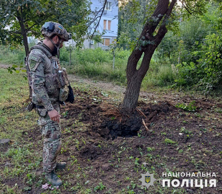 За добу рашисти поранили двох мирних мешканців Донеччини