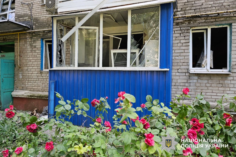 Одна людина загинула, семеро зазнали поранень через російські обстріли Донеччини 21 червня