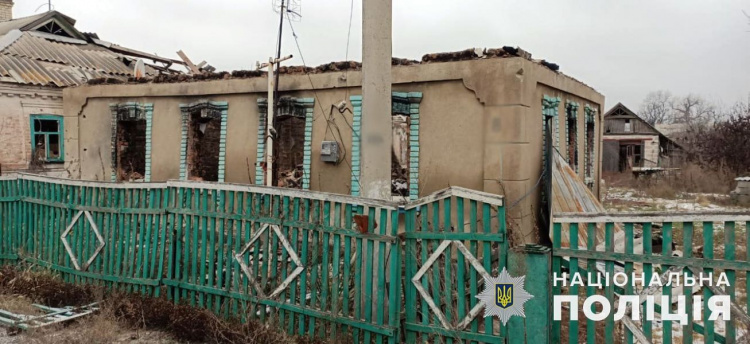 Вбивство цивільних і знищені оселі: поліція Донеччини документує наслідки російських ударів у 13 населених пунктах