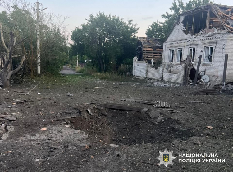 За добу окупанти обстріляли 6 населених пунктів Донеччини: вбили цивільного, ще 3 поранили