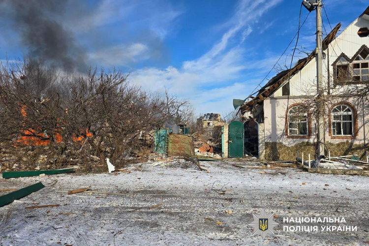 Одна людина загинула та п’ятеро поранені через російські обстріли Донеччини 11 лютого