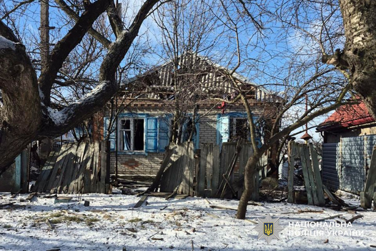 Одна людина загинула та п’ятеро поранені через російські обстріли Донеччини 11 лютого