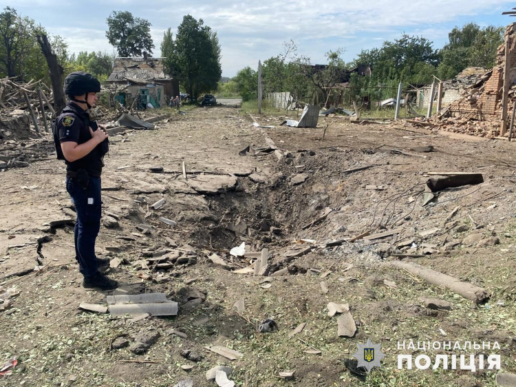 Знову авіабомби на Покровськ: поранено двох мешканців, пошкоджено об'єкти інфраструктури