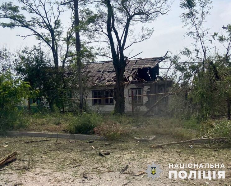 Обстріли Донеччини за добу: один вбитий, семеро поранених, безліч руйнувань