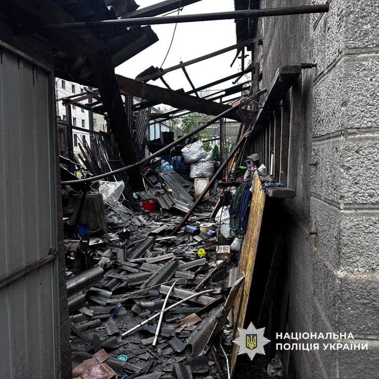 Троє людей постраждали внаслідок російських атак по Донеччині 5 жовтня