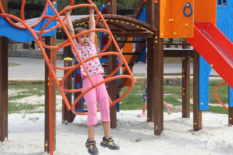 «Мой город» в действии: в Мирнограде появился островок детского счастья