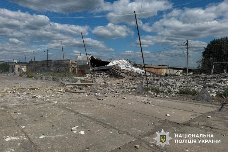 Одна людина загинула, семеро поранені на Донеччині за добу внаслідок обстрілів