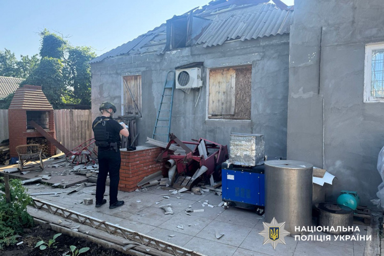 13 населених пунктів Донеччини обстріляв ворог 4 липня, вбив двох цивільних