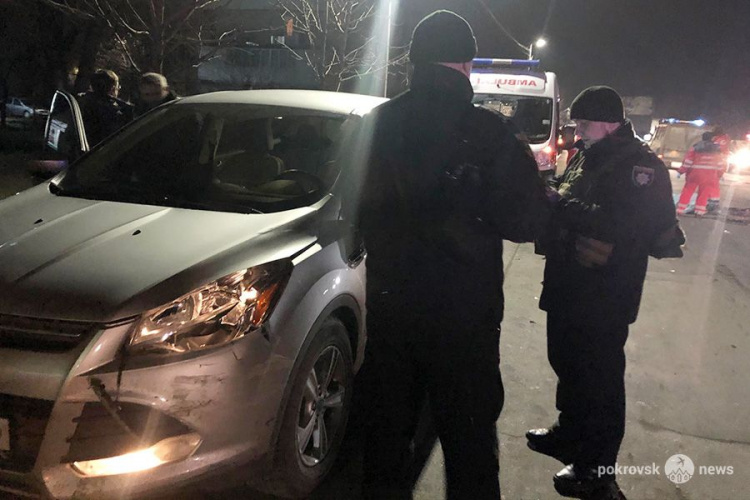 У Мирнограді велосипедист загинув унаслідок наїзду двох автівок. Коментар поліції