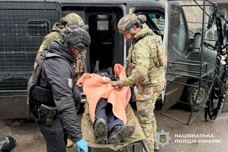 За добу росіяни обстріляли 9 населених пунктів Донеччини, поранили цивільну людину