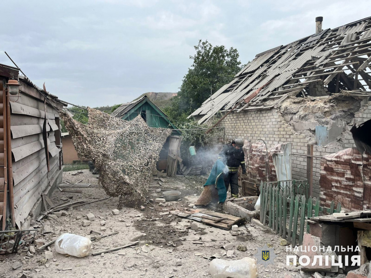 Під ранок ворог обстріляв Покровськ, пошкоджено критичну інфраструктуру - поліція