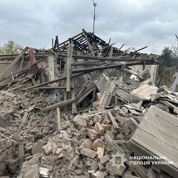 Дві людини загинули та дві зазнали поранень через російські обстріли Донеччини