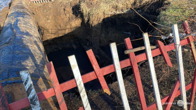 В Мирнограде – снова авария на канализационном коллекторе