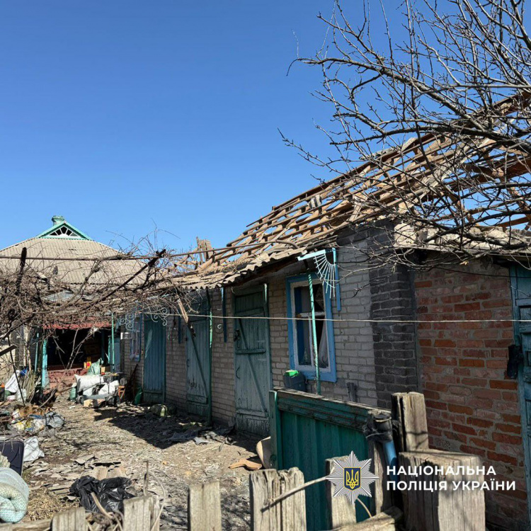 Троє людей зазнали поранень: поліція Донеччини зафіксувала наслідки російських обстрілів 13 березня