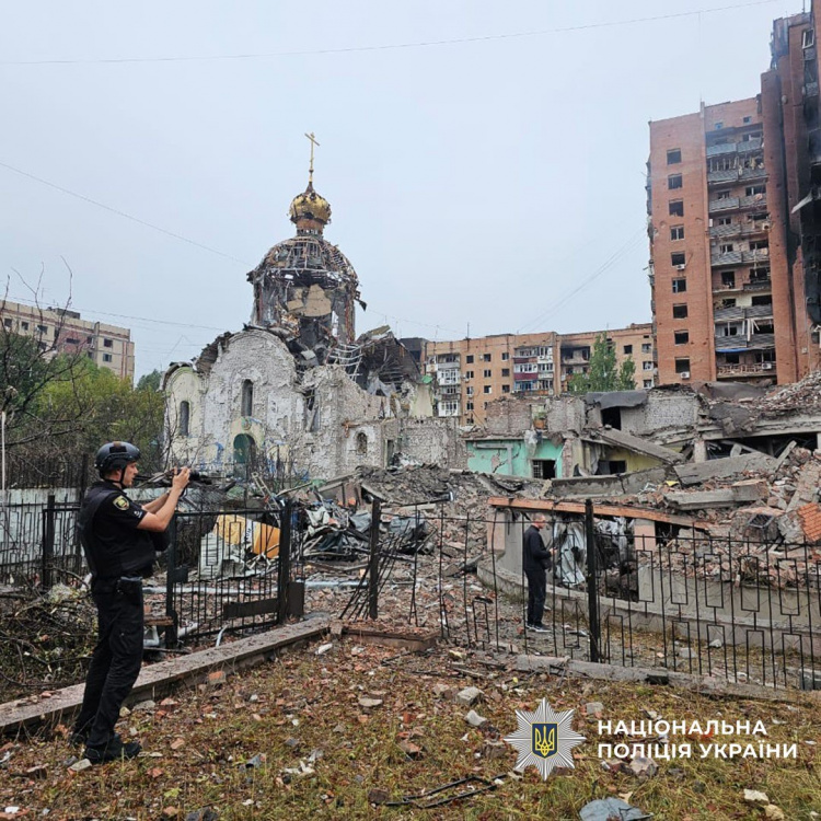 Четверо людей загинули, 10 поранені через російські обстріли Донеччини 22 вересня