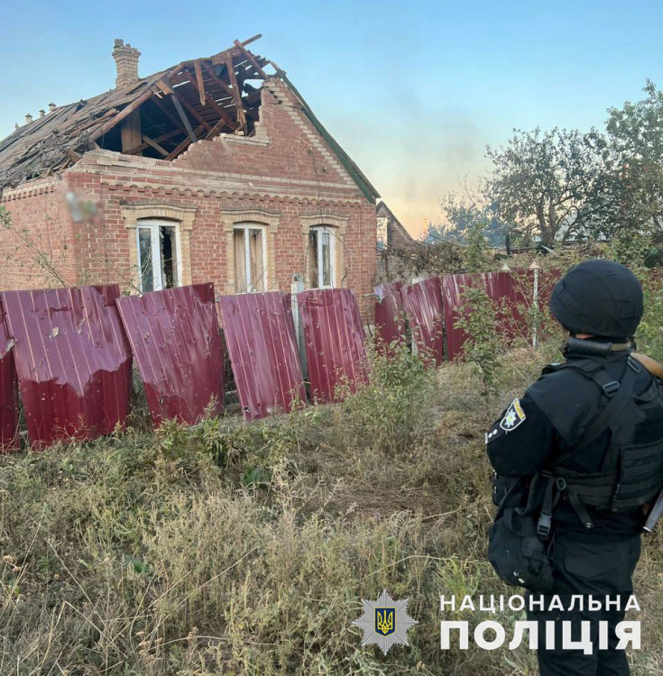 У Рівному Мирноградської ТГ поранено двох людей: поліція повідомила про наслідки обстрілів 19 вересня