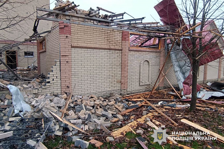 Двоє людей постраждали внаслідок обстрілів Донеччини 17 листопада