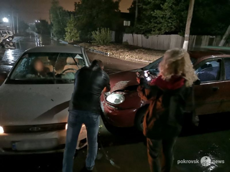 Вчера в Покровске столкнулись два автомобиля