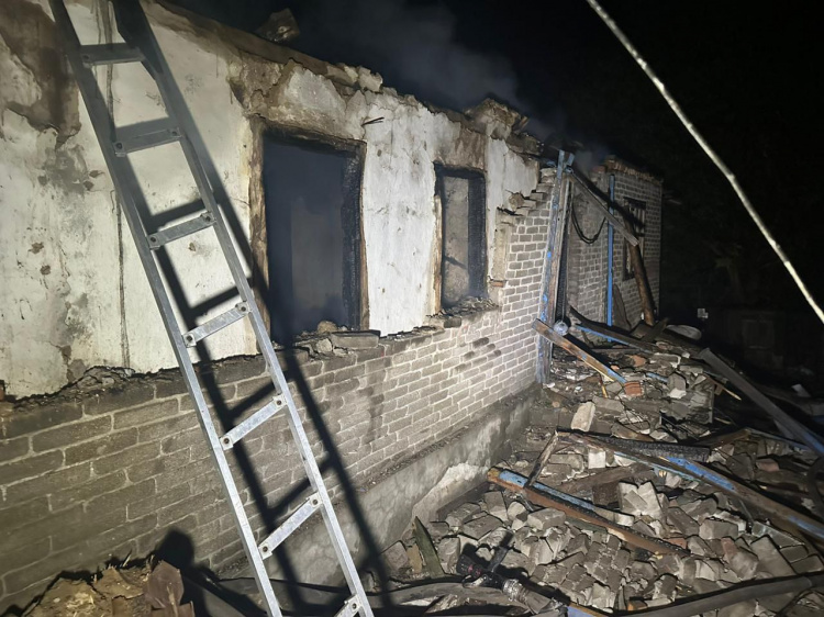 КАБом по Мирнограду, дронами – по цивільних: поліція інформує про обстріли Донеччини 9 червня