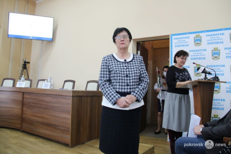 В Покровске вручили удостоверения Почетного гражданина города