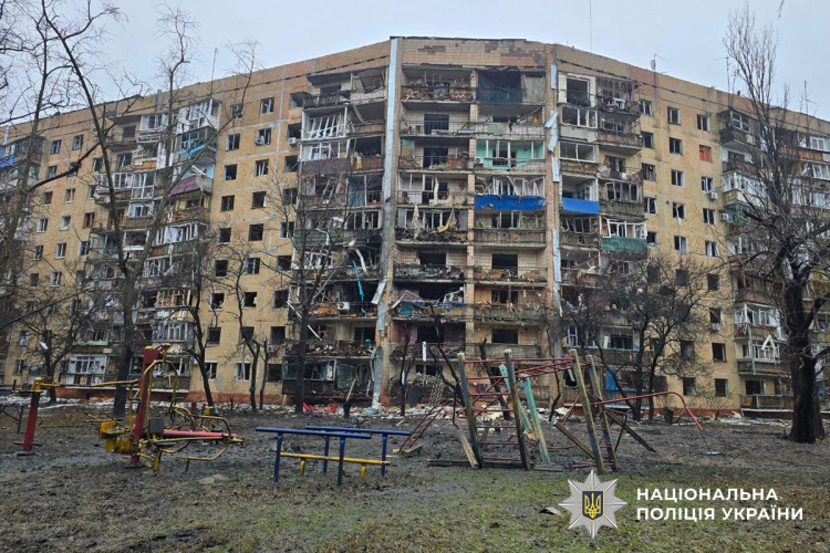 8 лютого ворог обстріляв  4 населених пункти Донеччини: двоє людей загинуло, семеро поранено