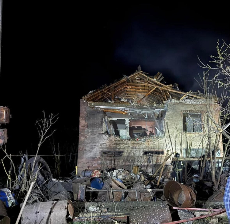 Сім поранених за добу: поліція Донеччини документує наслідки ворожих атак 9 квітня