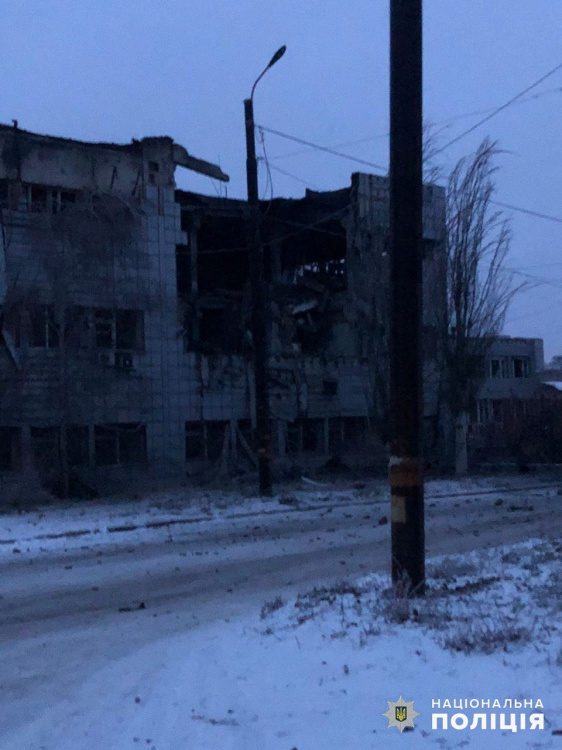 Ворог продовжує знищувати цивільну Донеччину. Поліція повідомила про обстріли 14 грудня