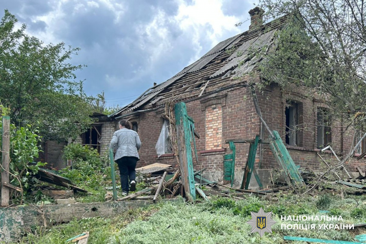 Росіяни за добу обстріляли 18 населених пунктів Донеччини, вбили одного та поранили двох мирних жителів