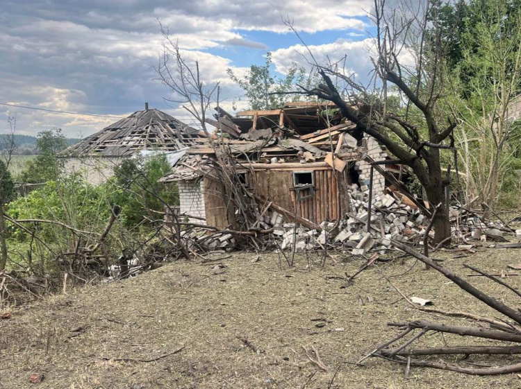 Двоє загиблих та семеро поранених внаслідок атак на Донеччину 14 серпня