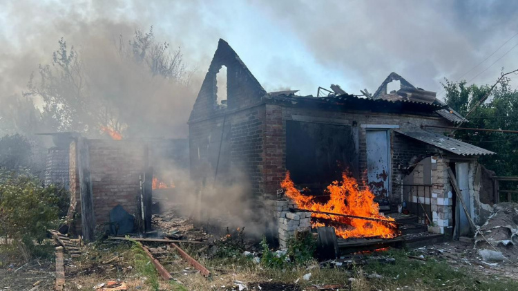Двоє загиблих і 20 поранених за добу: росіяни продовжують атаки на мирне населення Донеччини