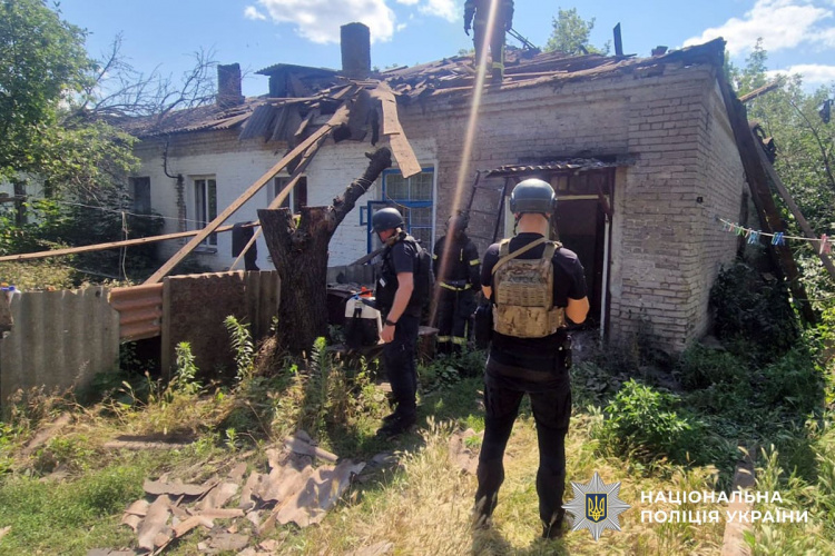 На Донеччині шестеро людей зазнали поранень внаслідок російських атак 7 липня