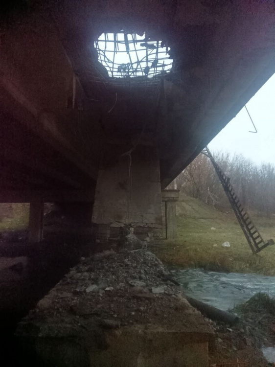 3 загиблих і 6 поранених: про наслідки російських атак на Донеччині 1 грудня повідомили в поліції