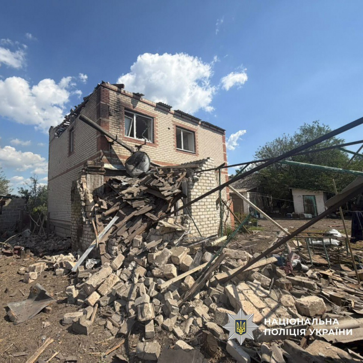Двоє загиблих і 27 поранених: поліція Донеччини задокументувала наслідки ворожих атак 20 серпня