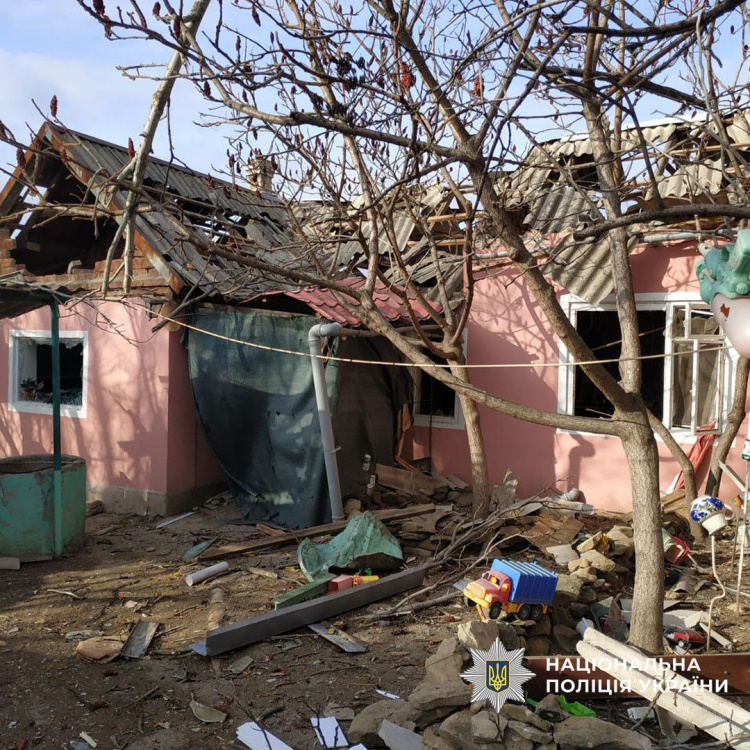 Одна людина загинула, четверо зазнали поранень через російські атаки на Донеччині 18 листопада