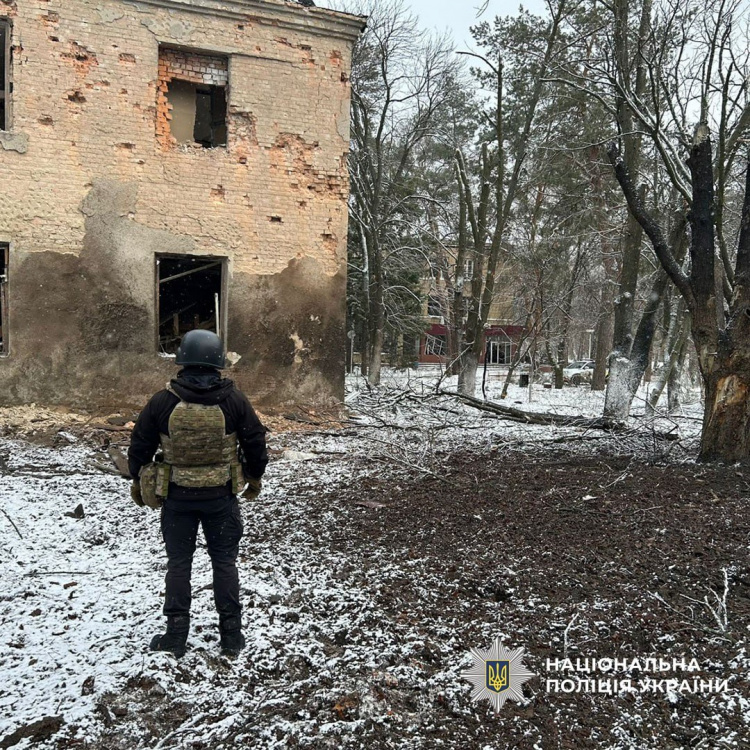 Одна людина загинула, четверо зазнали поранень через російські обстріли Донеччини 29 грудня