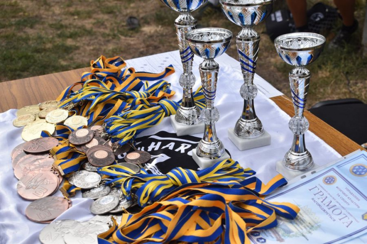 До Дня незалежності України в Покровську відбувся обласний турнір з регбі-7