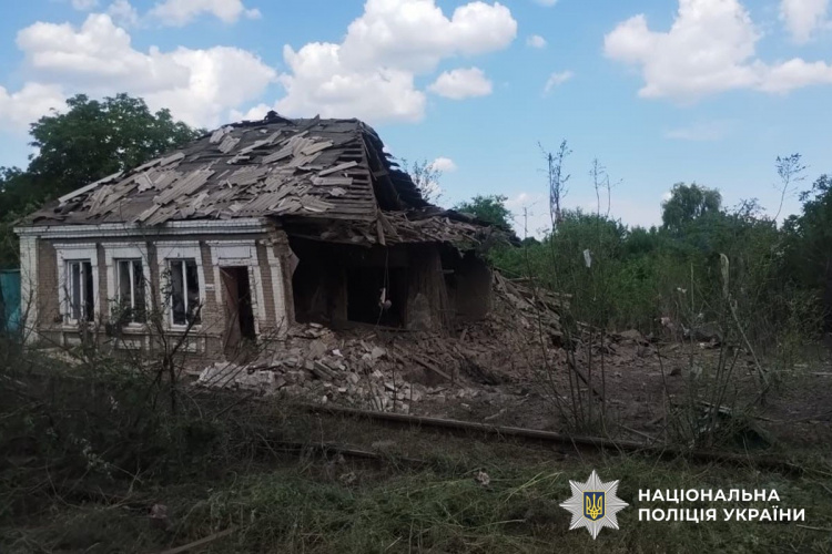 Ворог за добу обстріляв 9 населених пунктів Донеччини: двоє загиблих і шестеро поранених
