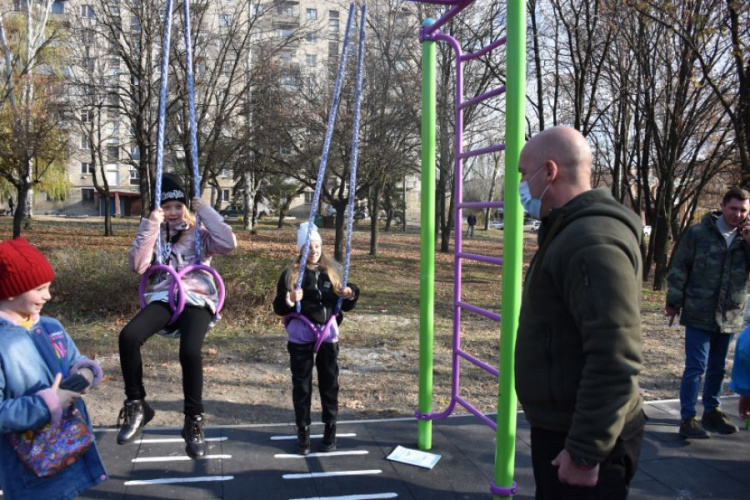 У Покровському районі відкрили спортмайданчики за програмою «Здорова Україна»