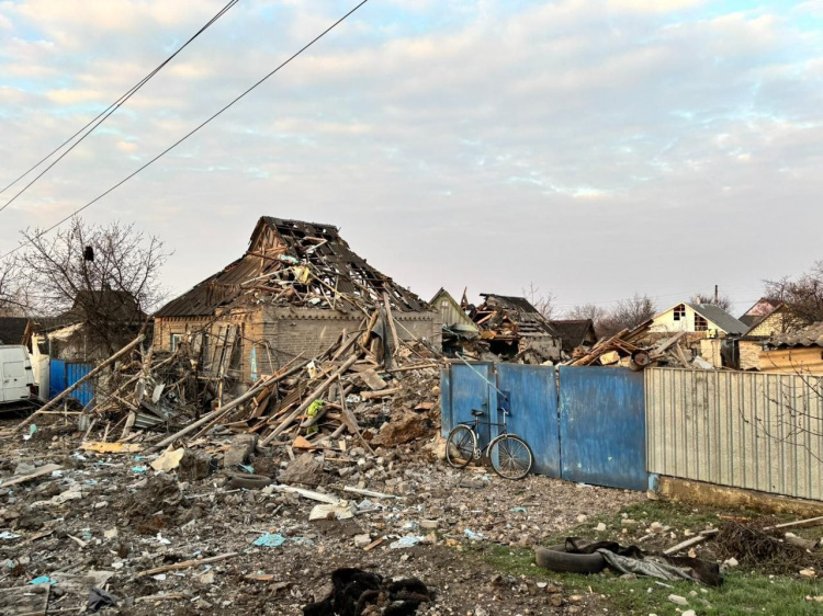 На Донеччині поранено трьох людей унаслідок ворожих обстрілів 1 квітня