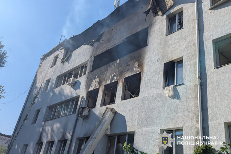 Сім цивільних поранені на Донеччині за добу внаслідок обстрілів