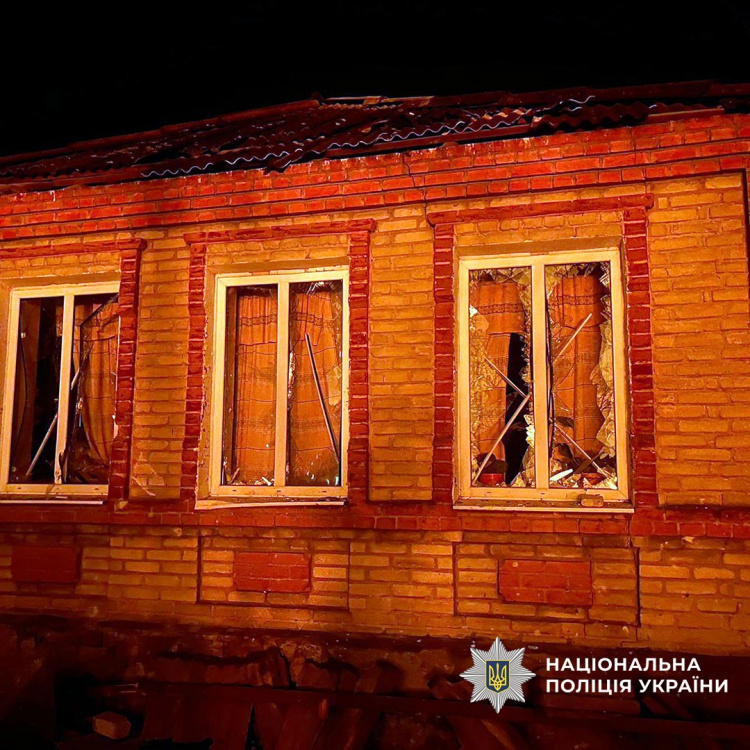 На Донеччині двоє цивільних поранені внаслідок обстрілів 19 листопада