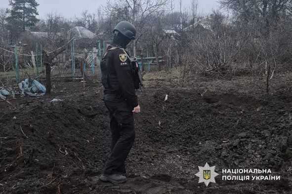 Війська рф атакували 10 населених пунктів Донеччини: у Добропіллі поранено людину