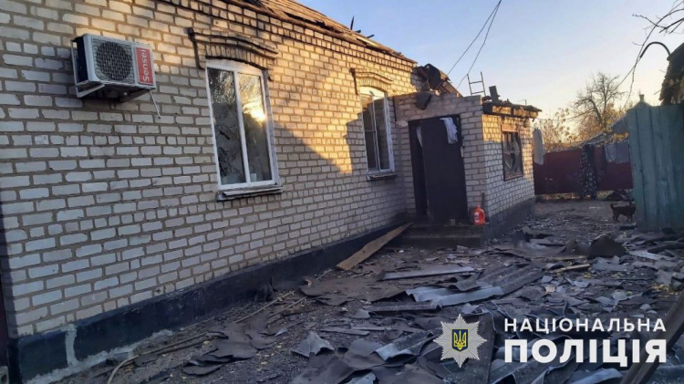 Протягом доби поліцейські задокументували 28 ворожих ударів по Донеччині