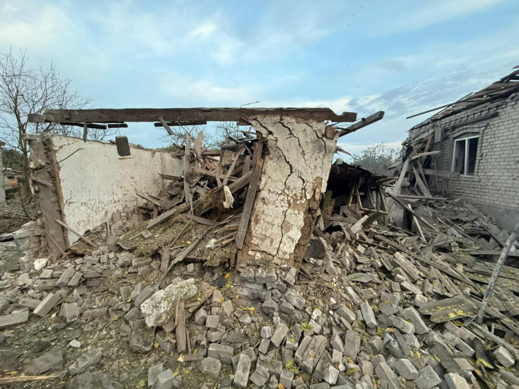 8 жовтня росіяни обстріляли 14 населених пунктів Донеччини, є поранений