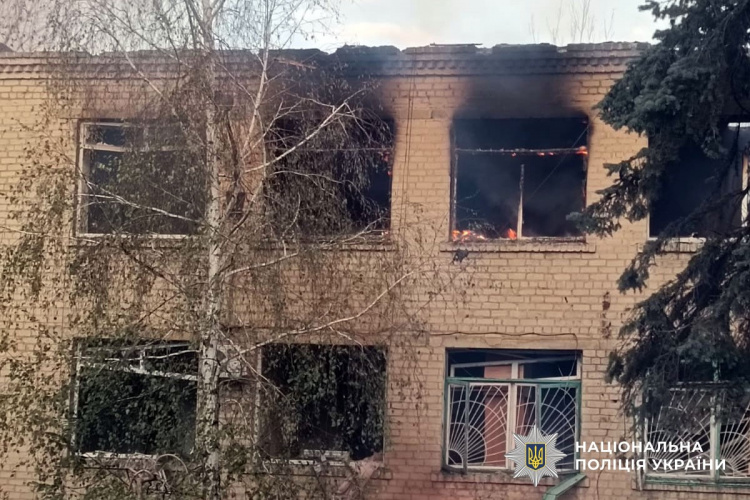 У Добропіллі постраждала лікарня: наслідки ворожих обстрілів Донеччини 26 вересня
