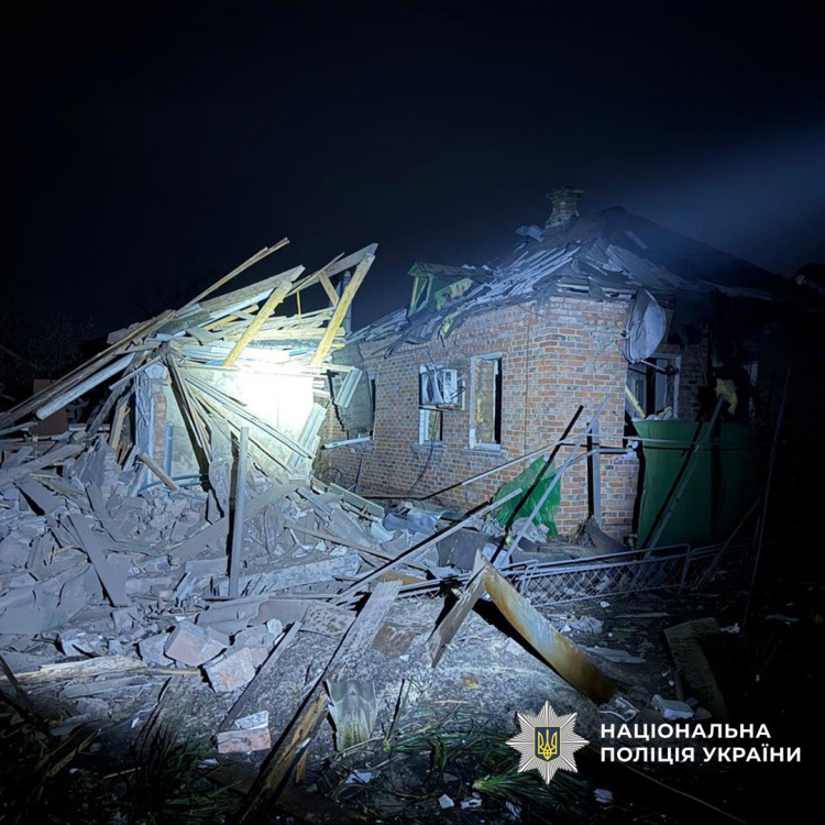 Двоє загиблих і 13 поранених, з них троє дітей: поліція Донеччини повідомляє про чергові злочини росії