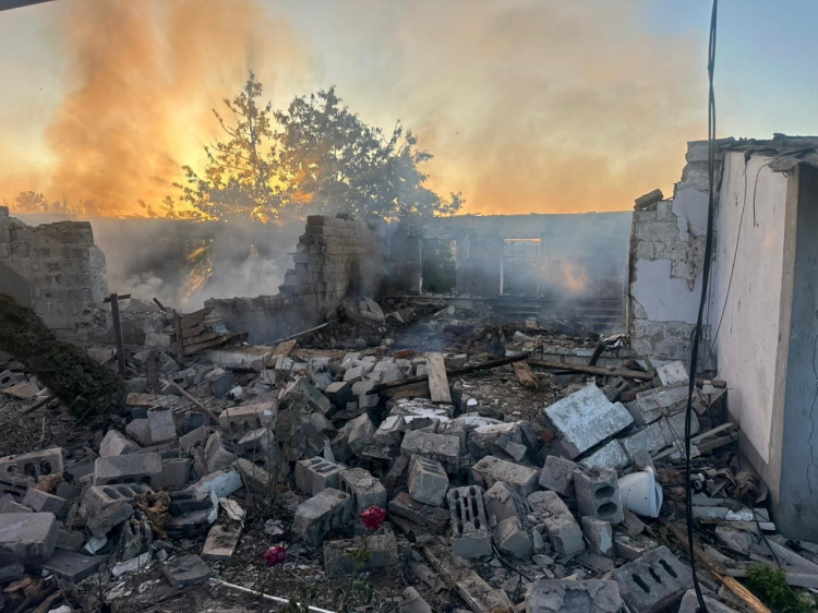 Обстріли 12 населених пунктів, 3 загиблих і 7 поранених: про наслідки російських обстрілів Донеччини за добу повідомили в поліції
